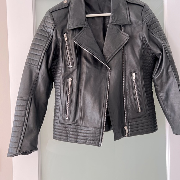 Real Leather Jacket - Picture 3 of 6